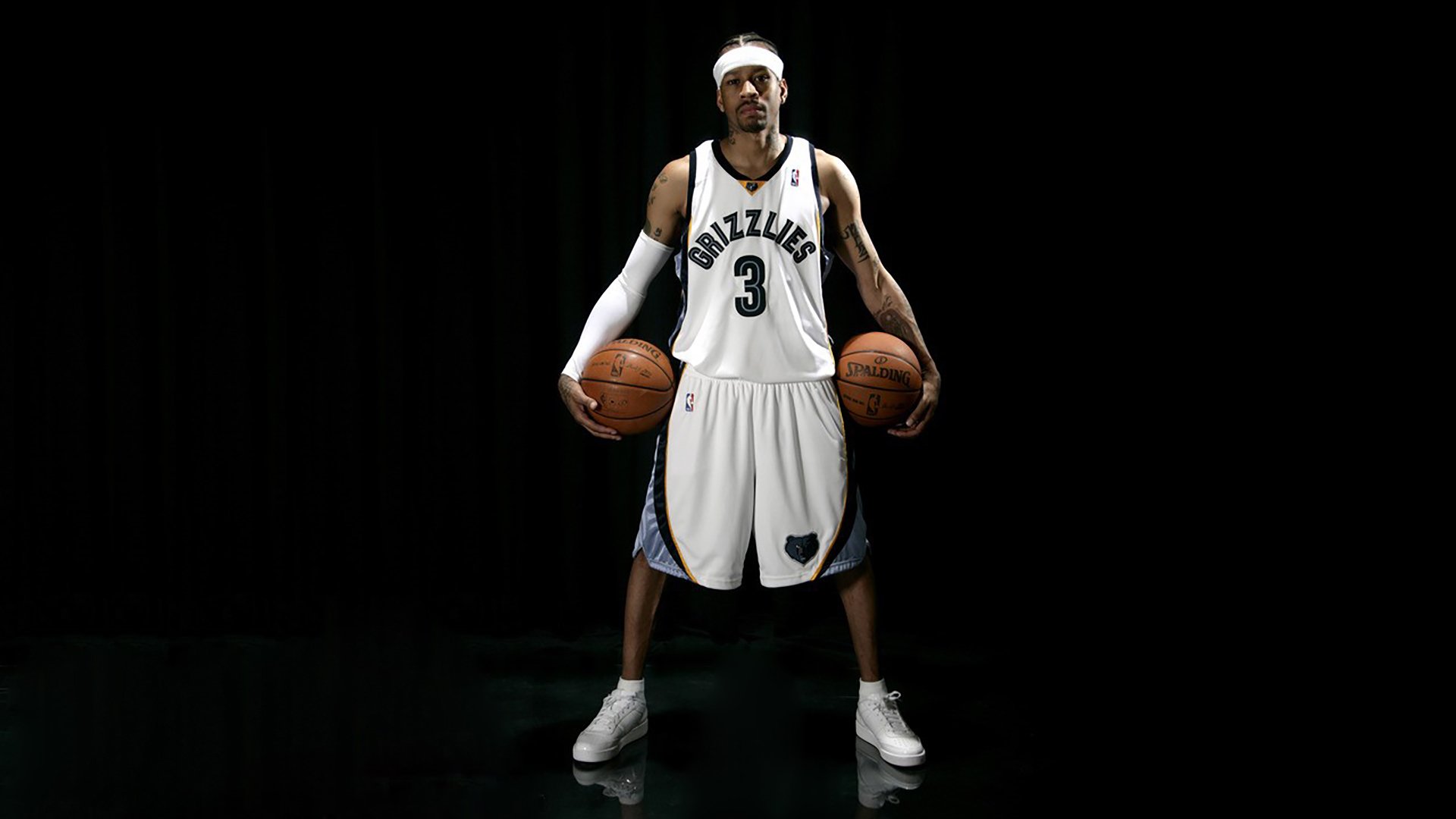 _爵士队防守致胜，成功阻击对手强攻_，爵士队员阵容